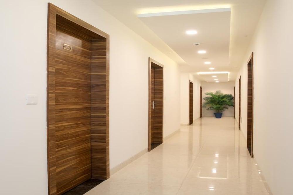 Hotel Narayanam Kota  Bagian luar foto