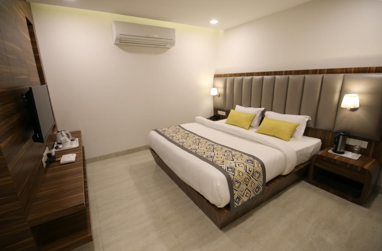Hotel Narayanam Kota  Bagian luar foto